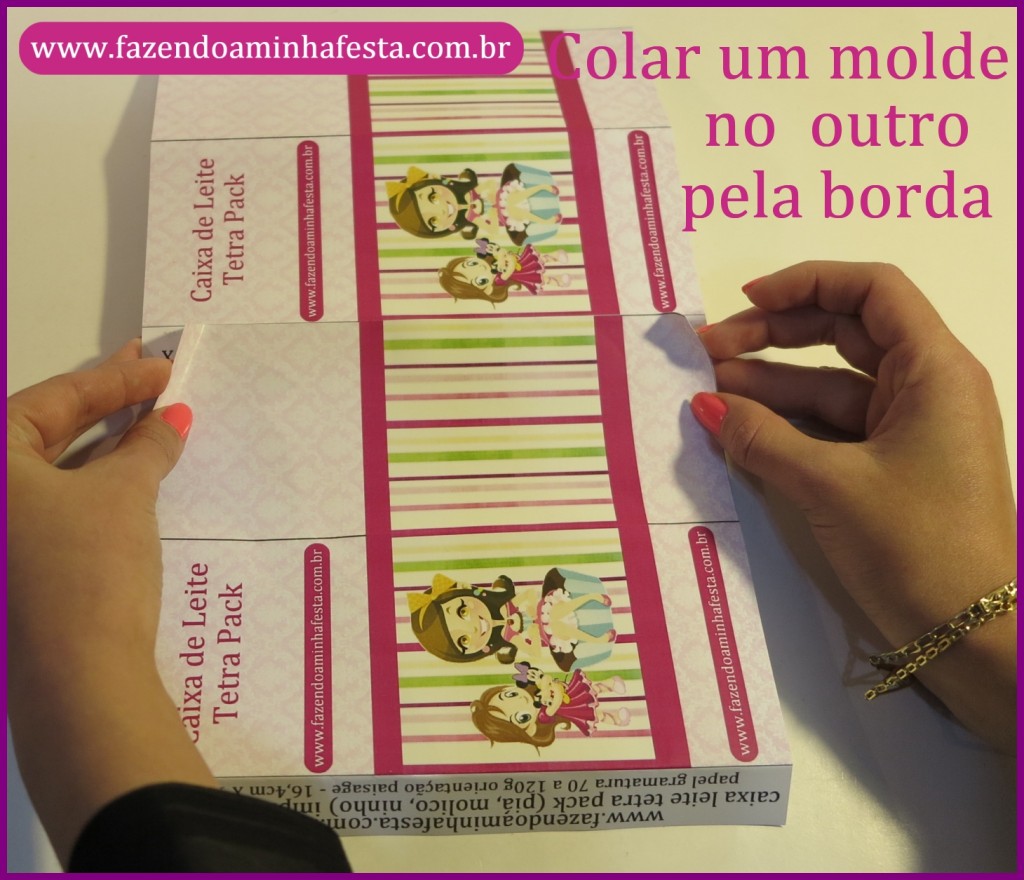 Cole o outro molde (pelo lado sem borda) em cima da borda que tem a dupla face