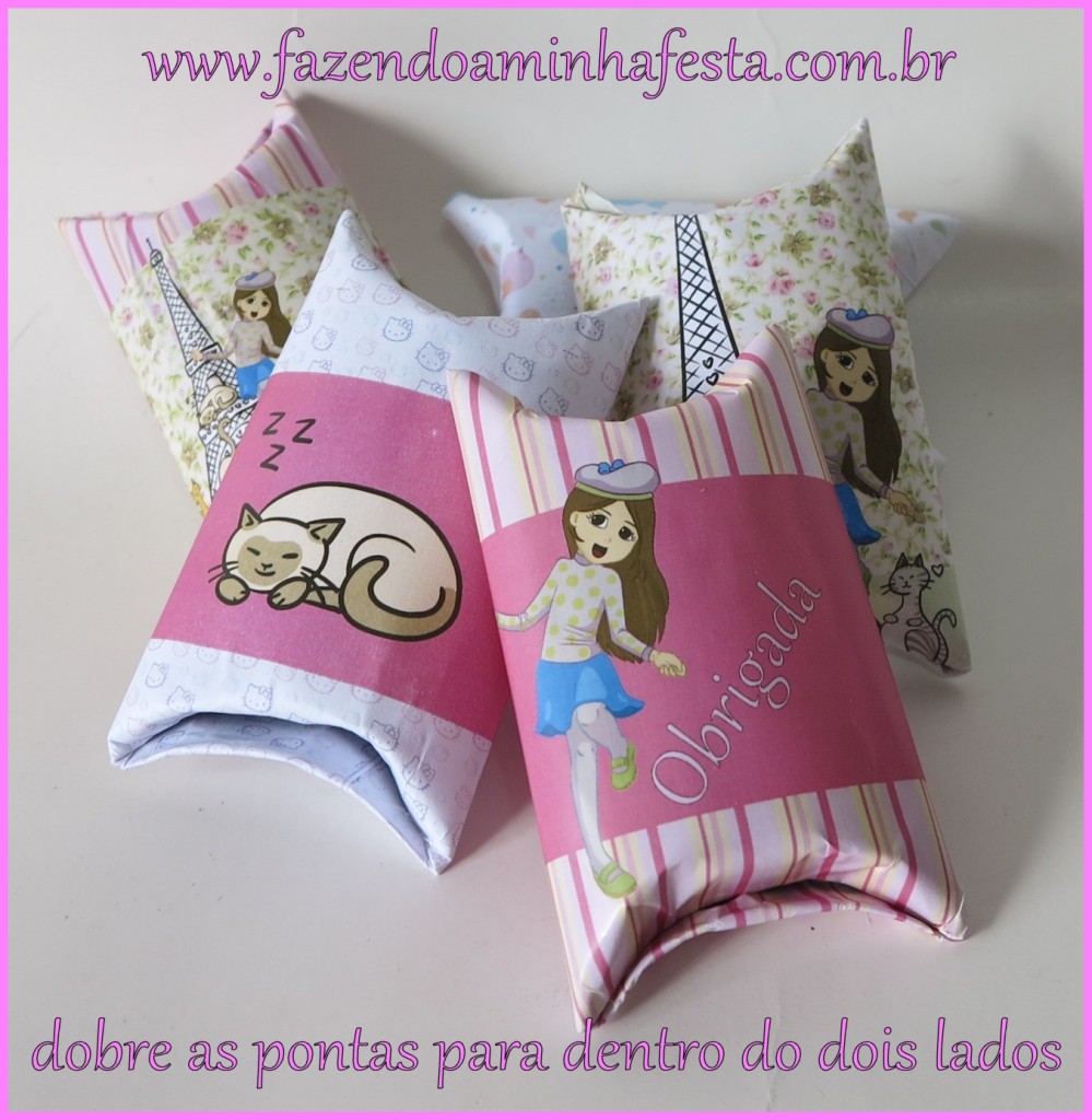 Dobre as bordas da caixinha dos dois lados para fechar, e está pronta a caixinha!!!