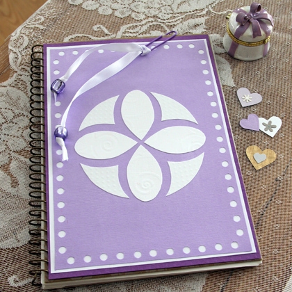 Molde para decorar com o símbolo do vestido da Princesinha Sofia para uso diverso