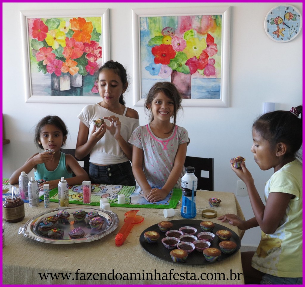 Depois é só se divertir comendo essas delícias!!!