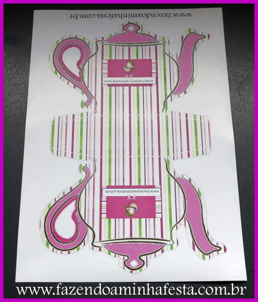 1. Imprima o molde decorado em uma folha papel A4 gramatura 120 a 230g