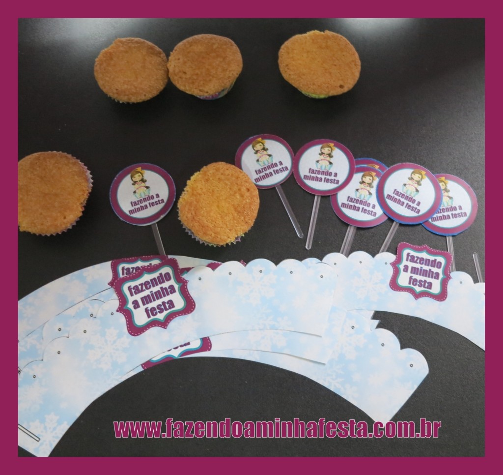 Agora você já tem as saias e toppers prontos, e é só montar!