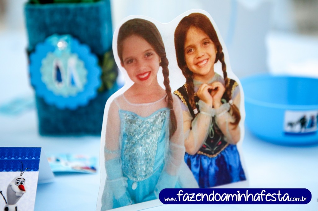 Display de Mesa da Fabrika de Festa. Fiz com fotos e com os personagens.