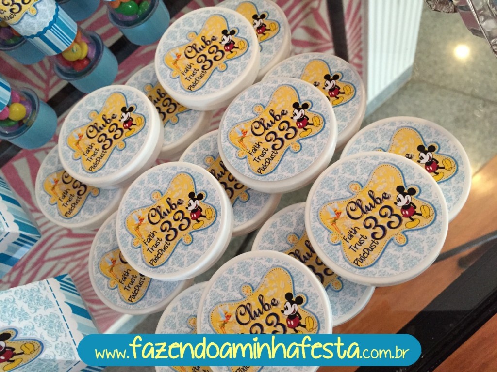 Latinhas, com o mesmo molde dos toppers (molde redondo nos kits)