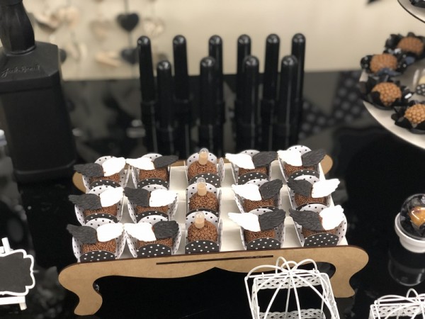 Docinhos no tema Asas de Anjo Branco e Preto