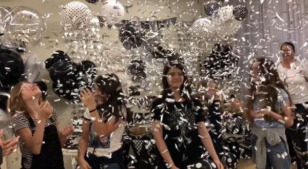 Muitos confetes nos parabéns