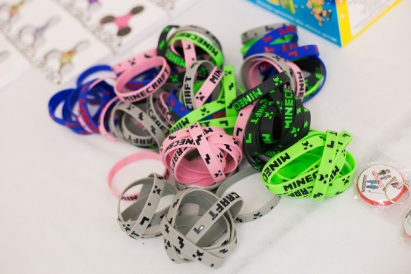 Lembrancinnhas personalizadas Minecraft e Games - pulseiras