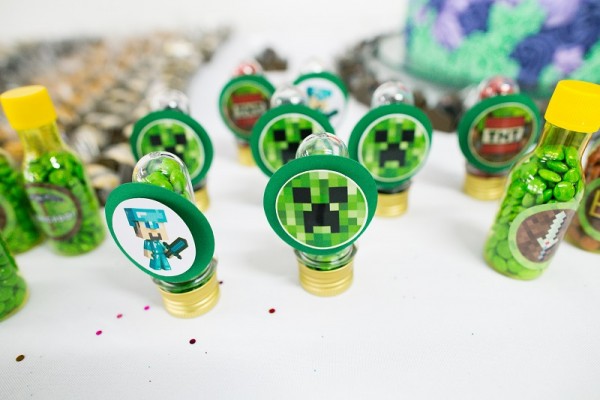 Guloseimas personalizadas no tema Minecraft e Games