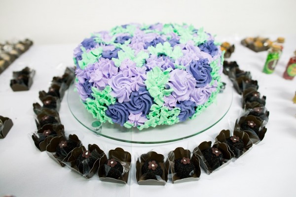 Bolo nas cores Minecraft e Games